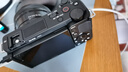 索尼（SONY）ZV-E10L 半畫幅微單相機(jī) 美膚拍照 精準(zhǔn)對焦 VLOG APS-C畫幅 ZVE10/ZV-10 黑色ZV-E10L套機(jī)【國補(bǔ) 贈64G卡+皮套等】 標(biāo)配 曬單實拍圖
