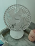 美的（Midea）電風(fēng)扇小風(fēng)扇家用桌面臺(tái)式小型電扇 USB充電臺(tái)扇低噪輕音便攜無(wú)線戶(hù)外手持風(fēng)扇臺(tái)掛兩用辦公室宿舍 三檔大風(fēng)力FTD12UA 俯仰角度可調(diào) 【可臺(tái)式可家居可戶(hù)外】 曬單實(shí)拍圖