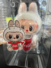 泡泡瑪特POPMART LABUBU拉布布毛絨搪膠馬卡龍坐坐派對可樂前方高能盲盒 可口可樂隨機（1個）概率隱藏 曬單實拍圖