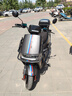 控可程新款2024年96V2000瓦電動(dòng)車(chē)電動(dòng)摩托車(chē)72V長(cháng)跑王踏板爬坡王 運動(dòng)黑+配護杠尾箱 96V38安 8塊黑金石墨烯 曬單實(shí)拍圖