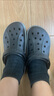 卡駱馳crocs貝雅卡駱班兒童洞洞鞋沙灘鞋男女童包頭拖鞋/207018/207019 黑色-001 35 (215mm) 曬單實拍圖