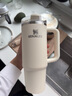 STANLEY巨無(wú)霸吸管杯水杯保溫杯大容量不銹鋼杯子車載辦公887ML-晶粉色 曬單實(shí)拍圖