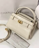 CHARLES&KEITH鱷魚紋凱莉包手提斜挎婚包包女包生日禮物七夕禮物CK2-50270880-1 Ivory象牙色 S 曬單實拍圖