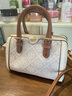 湯麗柏琦（Tory Burch）T MONOGRAM酒桶包 經(jīng)典波士頓手提單肩斜挎包TB女包 七夕禮物 迷你杏仁白 150216-254 曬單實(shí)拍圖
