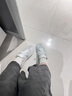 愛步（ECCO）板鞋女 軟底輕盈耐磨百搭牛皮德訓(xùn)休閑鞋 柔酷零點(diǎn)220253 白色/灰白色22025352292 39 曬單實(shí)拍圖