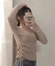 莜仙格獨特別致抽繩設計感針織衫女裝上衣短款早秋季新款打底衫長袖毛衣 卡其色 L 【建議 105斤-120斤】 曬單實拍圖