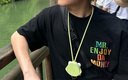MEDM美式嘻哈彩虹字體刺繡短袖T恤男夏季潮牌高街休閑五分袖體恤 黑色（現(xiàn)貨） S 曬單實(shí)拍圖