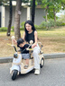 ZOCO兒童電動(dòng)摩托三輪車(chē)可坐大人1-6歲男女孩寶寶雙人駕駛遙控玩具車(chē) 卡其色：雙驅+早教音樂(lè )+雙人座椅 曬單實(shí)拍圖