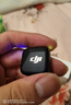 大疆 DJI Mic Mini 發(fā)射器（碳素黑）迷你無(wú)線降噪紐扣式領(lǐng)夾麥克風(fēng)采訪直播vlog收音麥 曬單實(shí)拍圖