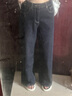 UR2025春季新款女裝復古撞色明線高腰水洗牛仔長褲UWM850023 靛藍 27 曬單實拍圖
