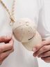 lululemon丨Ball Cap Nano 運(yùn)動(dòng)帽造型掛繩小包 LU9CJKS 自然米白/黑 O/S 曬單實(shí)拍圖