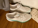 特步（XTEP）一體成型飆分尖子體考跑步鞋男2025新款體測競速學(xué)生跑鞋運動(dòng)鞋女 經(jīng)典白/水鴨青-輕舟已過(guò)【男】 41.5 曬單實(shí)拍圖