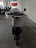雅迪萊卡【京東區(qū)域?qū)？睢侩妱?dòng)摩托車100公里長續(xù)航電動(dòng)車高速電摩鉛酸電池外賣上班電瓶車索羅灰 曬單實(shí)拍圖