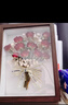 OEIN成品中空相框干花永生花花束生日禮物母親節(jié)教師節(jié)伴手禮手工擺件 隨機(jī)薔薇加滿天星+8寸胡桃木色 送燈串 禮品袋 賀卡（代寫賀卡） 曬單實(shí)拍圖
