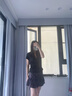 妙奕嘉黑色v領(lǐng)上衣女設(shè)計感性感純欲辣妹短袖夏季2025新款修身t恤一字肩 修身V領(lǐng)褶皺設(shè)計感短袖【黑色】 XL 【建議115斤以內(nèi)】 曬單實拍圖