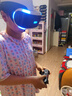 PlayStationPS4專(zhuān)用 虛擬現實(shí)頭盔頭戴式體感設備 無(wú)線(xiàn)游戲機 PS5VR2 2代3DVR PS4VR豪華套裝一代(支持PS4-PS5) 曬單實(shí)拍圖
