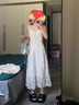 妙奕嘉吊帶連衣裙裙子女夏季2025新款小個(gè)子顯瘦長(zhǎng)裙法式白色純欲海邊 鉤花蕾絲V領(lǐng)吊帶裙【白色】 M 【建議90-105斤】 曬單實(shí)拍圖