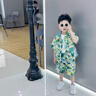 G.DUCKKIDS小黃鴨童裝男童套裝夏季兒童衣服夏威夷度假男孩沙灘襯衫兩件套 滿(mǎn)印淺綠色+墨鏡 90 尺碼1歲-1歲半【80-90cm】 曬單實(shí)拍圖