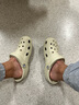 卡駱馳（crocs）檀健次同款洞洞鞋男女鞋涼拖拖鞋沙灘涼鞋 10001-2Y2 M9W11 曬單實(shí)拍圖