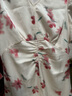 尚都比拉高腰V領(lǐng)短袖印花連衣裙女夏季收腰顯瘦碎花裙優(yōu)雅通勤中長裙 曬單實拍圖