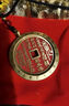 龍虎山文創(chuàng  )官方旗艦店天然正品朱砂山鬼花錢(qián)道家本命年護身符吊墜項鏈 祝?？?天干地支山鬼花錢(qián)3.5cm 曬單實(shí)拍圖