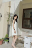 法曼萱（FAMANXUAN）創(chuàng)意感挎包小香風(fēng)無袖背心連衣裙女2025夏季新款度假風(fēng)裙子 奶油慕斯-帶花朵包包 S 160/84A/S 曬單實拍圖
