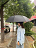 颯望【德國(guó)】高爾夫雨傘帶防水套半自動(dòng)開(kāi)合車(chē)用暴雨專(zhuān)用直桿抗風(fēng)黑膠 【外黑內(nèi)黃】晴雨兩用加大防雨 曬單實(shí)拍圖