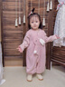 班喜迪嬰兒衣服秋裝嬰幼兒連體衣寶寶超萌可愛外出服背帶褲套裝春秋爬服 粉色 90 曬單實(shí)拍圖