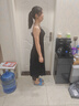 妍莉芬（yanlifen）裙子女2025年夏季法式御姐風黑色吊帶連衣裙收腰顯瘦海邊沙灘長裙 黑色連衣裙(送花朵) S 曬單實拍圖
