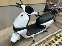 加州豹新款電動(dòng)摩托車(chē)60V72V長(cháng)續航大功率碟剎NFC電動(dòng)車(chē)電動(dòng)摩托車(chē)男女士代步踏板車(chē)電摩機車(chē)兩輪外賣(mài)車(chē) 納米白+雙碟剎+NFC+智能APP+音響 72V26.2A黑金石墨烯技術(shù)電池 曬單實(shí)拍圖