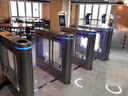 寫(xiě)字樓翼閘超市辦公平移小區(qū)人行通道閘機(jī)一體門(mén)禁防撞擺閘健身房系統(tǒng)訪客高端速通門(mén)人臉識(shí)別訪客二維碼測(cè)溫 門(mén)禁一體機(jī) 曬單實(shí)拍圖