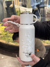 JCZS德國品牌316保溫杯大容量茶水分離泡茶杯2025新款保溫壺保冷水杯 顯溫款-白色600ML【316內(nèi)置茶倉 曬單實拍圖