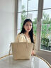 CHARLES&KEITH25夏季新品荔枝紋拉鏈?zhǔn)痔嵝笨嫱刑匕呦ΧY物CK2-30151511 Cream奶白色 M 曬單實拍圖