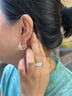 COISE老人耳環(huán)女媽媽款999足銀戒指康乃馨開口戒活口生日禮物送媽媽 康乃馨福氣戒指+耳環(huán)-足銀送證書 曬單實(shí)拍圖