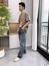 百鵲亭（BAIQUETING）美式復古短袖t恤套裝男生休閑一套搭配高街牛仔褲酷帥穿搭兩件套 【2件套】水洗椰樹(shù)棕色+牛仔褲黑 XL 曬單實(shí)拍圖