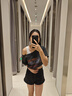 UR2025秋季新款女裝復(fù)古潮流印花不對(duì)稱斜肩領(lǐng)T恤UYV450121 深灰 S 曬單實(shí)拍圖
