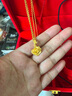 周大福 玫瑰花足金黃金吊墜(工費220)約4.65g EOF1083 曬單實拍圖