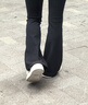 京東京造鯊魚喇叭褲女夏季瑜伽褲女高腰顯瘦運動外穿微喇褲 黑色 S 曬單實拍圖