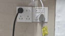 德力西（DELIXI）開關(guān)插座 86型通用一開總控八孔插座 暗裝電源開關(guān) 白色 曬單實(shí)拍圖