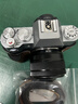 攝侶富士xt50手柄保護(hù)套xm5手柄x100vi皮套XT50相機(jī)包X100VI底座XM5保護(hù)殼gfx100rf復(fù)古肩帶手腕帶配件 XT50咖啡色真皮手柄皮套（送編織手腕帶） 曬單實(shí)拍圖
