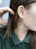 伊燦簡(jiǎn)約大氣夸張菱形顯瘦耳環(huán)女高級(jí)感耳飾2025新款爆款小眾設(shè)計(jì)耳釘 簡(jiǎn)約夸張菱形顯瘦耳環(huán) 曬單實(shí)拍圖