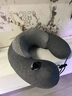 戶(hù)璃德國旅行按壓充氣U型枕便攜吹氣靠枕頭脖枕U形護頸枕高鐵飛機睡覺(jué) 【深灰色】二合一充氣U型枕 曬單實(shí)拍圖