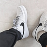 耐克空軍一號男子輕便運動(dòng)鞋春季膠底NIKE AIR FORCE 1 CT2302 100白色/黑 43 曬單實(shí)拍圖