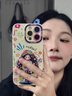 圣圖朗新款17蘋果16多巴胺女孩iphone15promax可愛14plus手機(jī)殼12卡通11高級感XS全包液態(tài)硅膠軟13防摔套 液態(tài)硅膠-捧花女孩-古董白 iPhone 15 Pro Max 曬單實(shí)拍圖