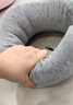 浪莎冰絲記憶棉飛機(jī)枕u型枕護(hù)頸枕坐車睡覺(jué)護(hù)頸脖套靠枕出差旅行便攜 涼感記憶棉U型枕-淺灰-標(biāo)準(zhǔn)款 24*29*14cm 曬單實(shí)拍圖