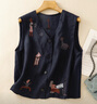 蘑菇同學(xué)棉麻馬甲女寬松2025夏季文藝重工刺繡無(wú)袖V領(lǐng)卡通開衫坎肩外套潮 藏青 L 建議110-125斤 曬單實(shí)拍圖