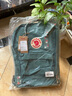 FJALLRAVEN北極狐雙肩包kanken男女戶外大容量書包電腦包運(yùn)動(dòng)旅行背包23510 664-916霜綠色/五彩底紋 16L【可容納14寸筆記本電腦】 曬單實(shí)拍圖