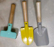 綠色圖南兒童趕海工具套裝 沙灘玩具鏟子耙子水桶挖土種菜工具 彩色5件套 曬單實拍圖