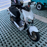 雅迪ya迪電動(dòng)車72v新款X5帶GPS定位豪華發(fā)燒踏板車電動(dòng)摩托車24輕摩版 x5塔夫綢白+GPS手機(jī)APP+72v20a 72V及以上 曬單實(shí)拍圖