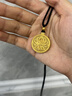 蒂蔻（Tico）黃金吊墜足金999古法金十二生肖八大守護(hù)神吊墜送女友老婆禮物 阿彌陀佛-生肖豬/狗守護(hù)神 金重16.5g多退少補(bǔ) 曬單實(shí)拍圖